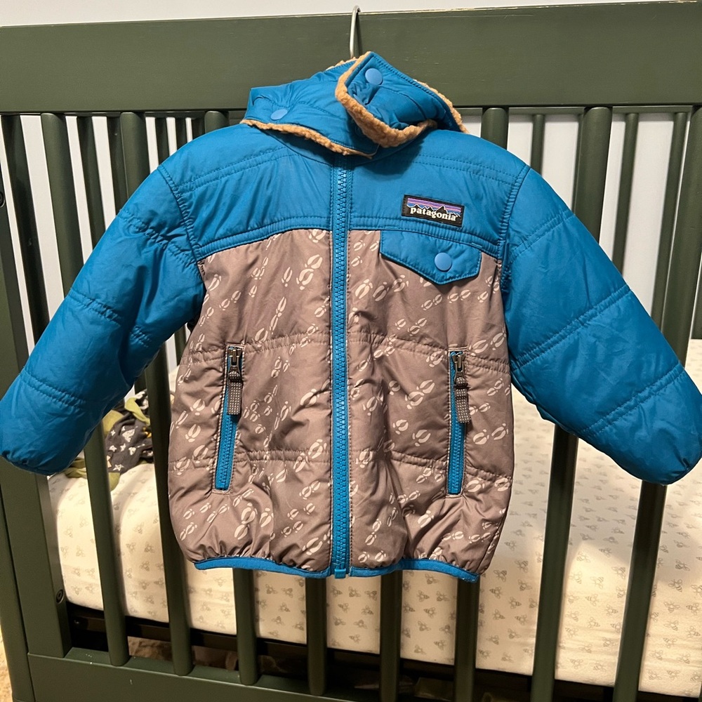 EUC Patagonia 6-12 months reversible jacket